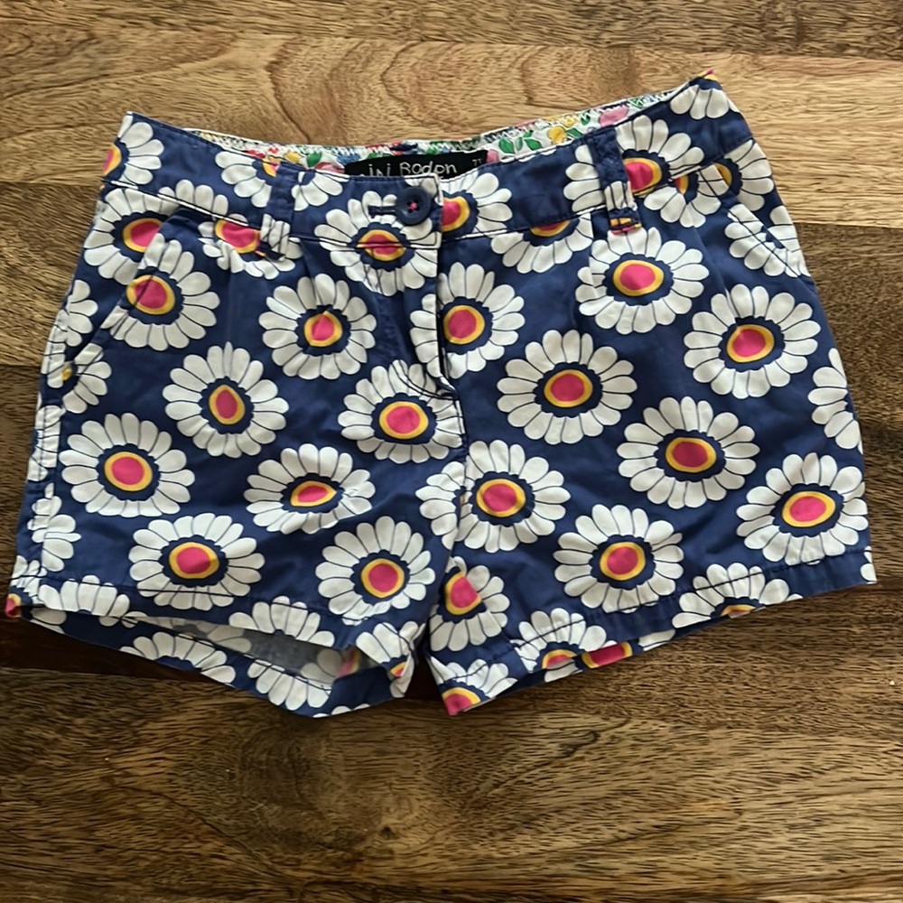Mini Boden girls shorts